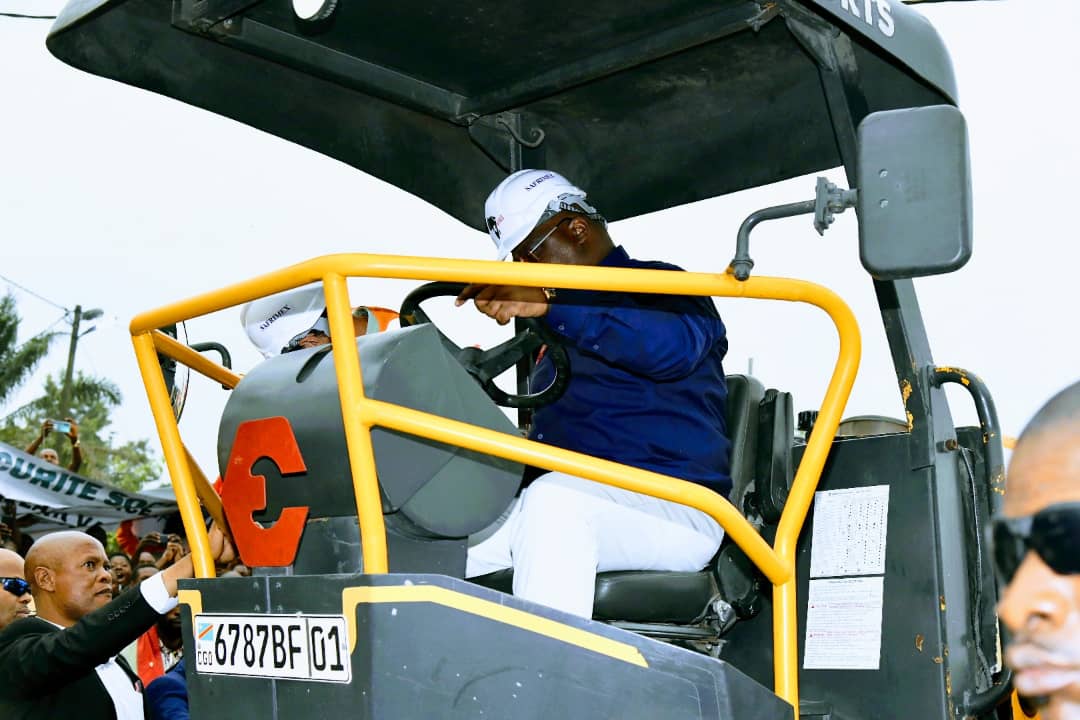 RDC : Félix Tshisekedi lance les travaux de réhabilitation et de modernisation de la route reliant Kananga à la frontière angolaise