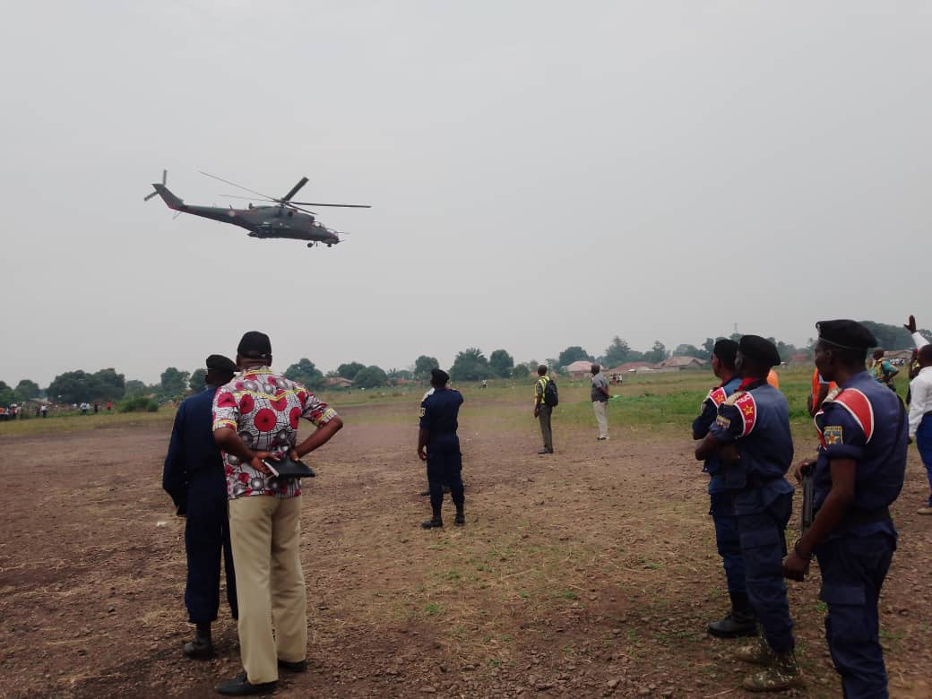 Violences Teke-Yaka : Dix présumés auteurs arrêtés et transférés par hélicoptère militaire à Kinshasa