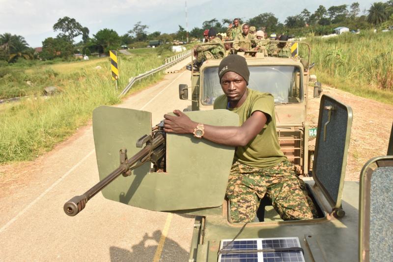 Agression dans l’Est : La Force Régionale EAC déploie ses matériels en provenance de l’Ouganda via Kasindi