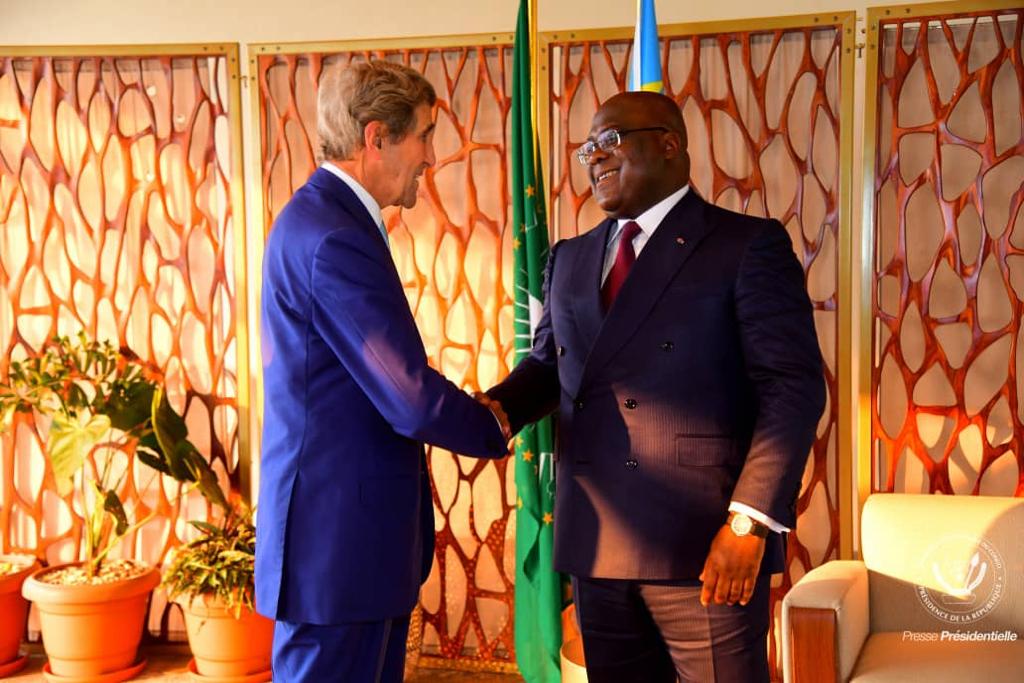 RDC: Félix Tshisekedi et John Kerry échangent sur la situation sécuritaire, le climat et le développement