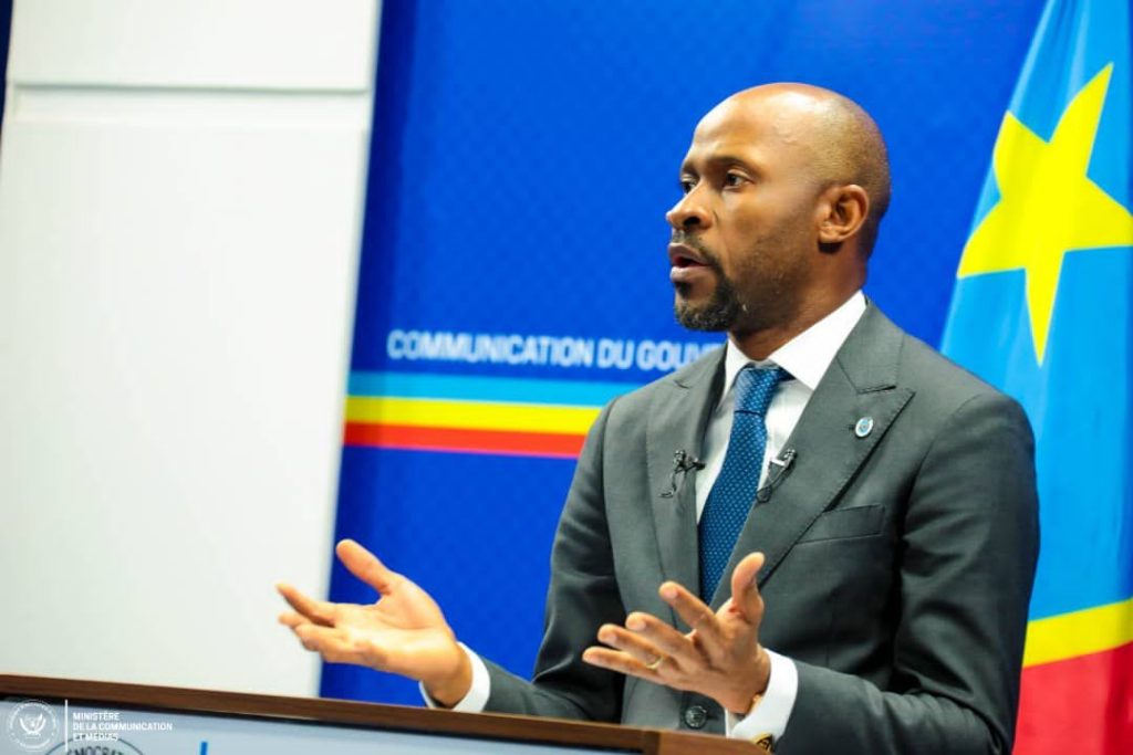 RDC: « le gouvernement assiste mensuellement les congolais en payant 40% de carburants utilisés » ( Patrick Muyaya)