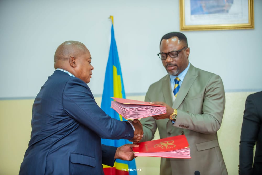 RDC : Signature d’un protocole d’accord entre le ministère de l’EPST et le BCECO pour la construction de 145 écoles