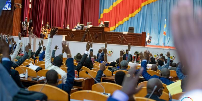 Assemblée nationale : 20 députés nationaux dépêchés à Mbuji-Mayi pour accompagner le Chef de l’État
