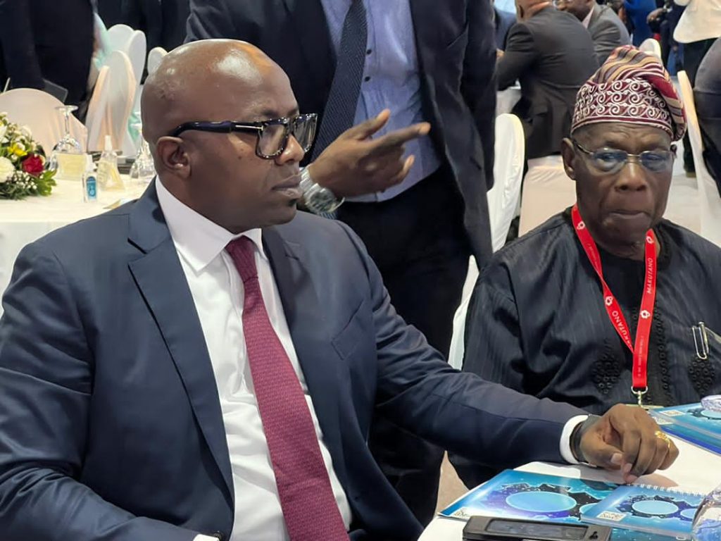 Climat des affaires: L’ancien Président nigérian Olusegun Obasanjo parraine une table ronde RDC-Nigeria pour booster l’entrepreneuriat et les affaires