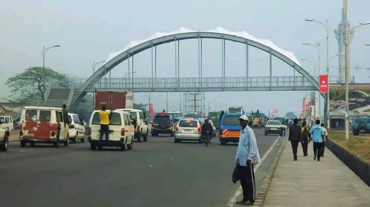 Kinshasa : Huit sites choisis pour la construction des nouvelles passerelles sur le boulevard Lumumba