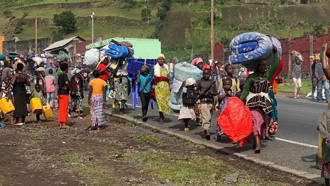 Agression du M23 : En panique, la population de Kanyaruchinya se deplace en masse vers Goma