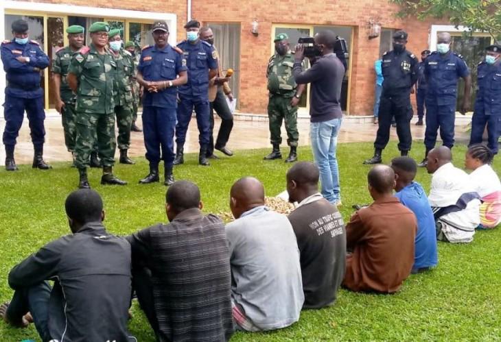 Goma : Accusés de cambriolage, recelage et braquage, 15 présumés criminels présentés à l’autorité urbaine